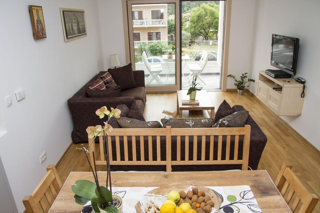 Apartments Brezanin Sutomore Bagian luar foto